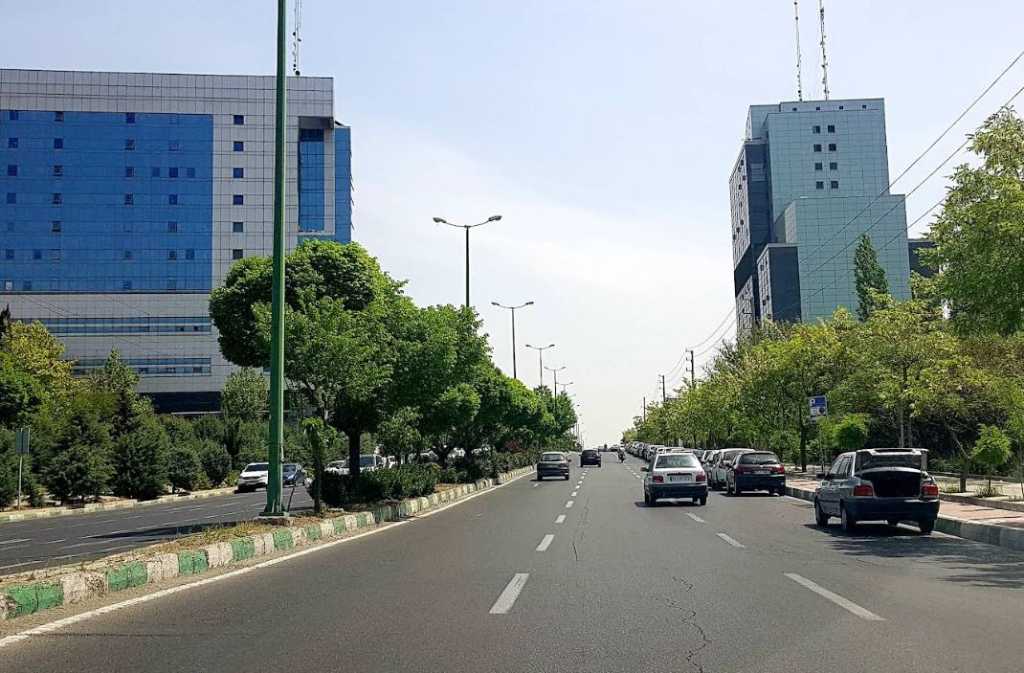 قالیشویی پاک مهر در بلوار دادمان